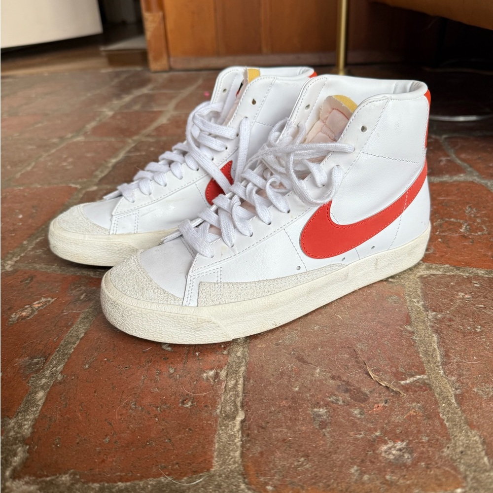 Nike Blazers - Red